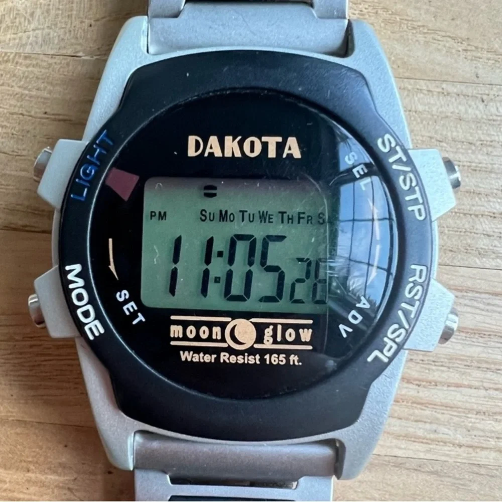 Dakota moon glow mens Digital watch NEW BATTERY